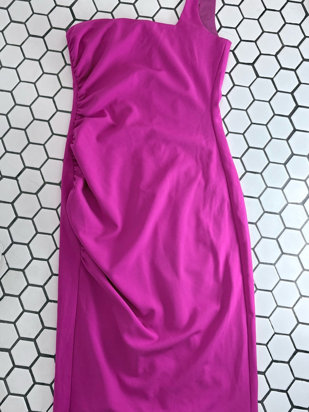 Lulu's Fuchsia One-Shoulder Ruched Midi Dress